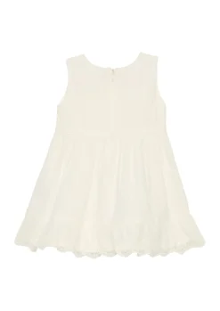 Ausgestelltes Kleid mit Blumenstickerei