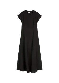 Ausgestelltes Kleid