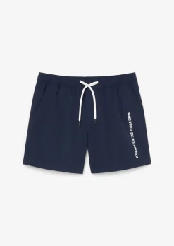 BADESHORTS AUS RECYCELTEM MATERIAL