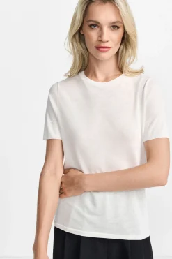 Basic T-Shirt