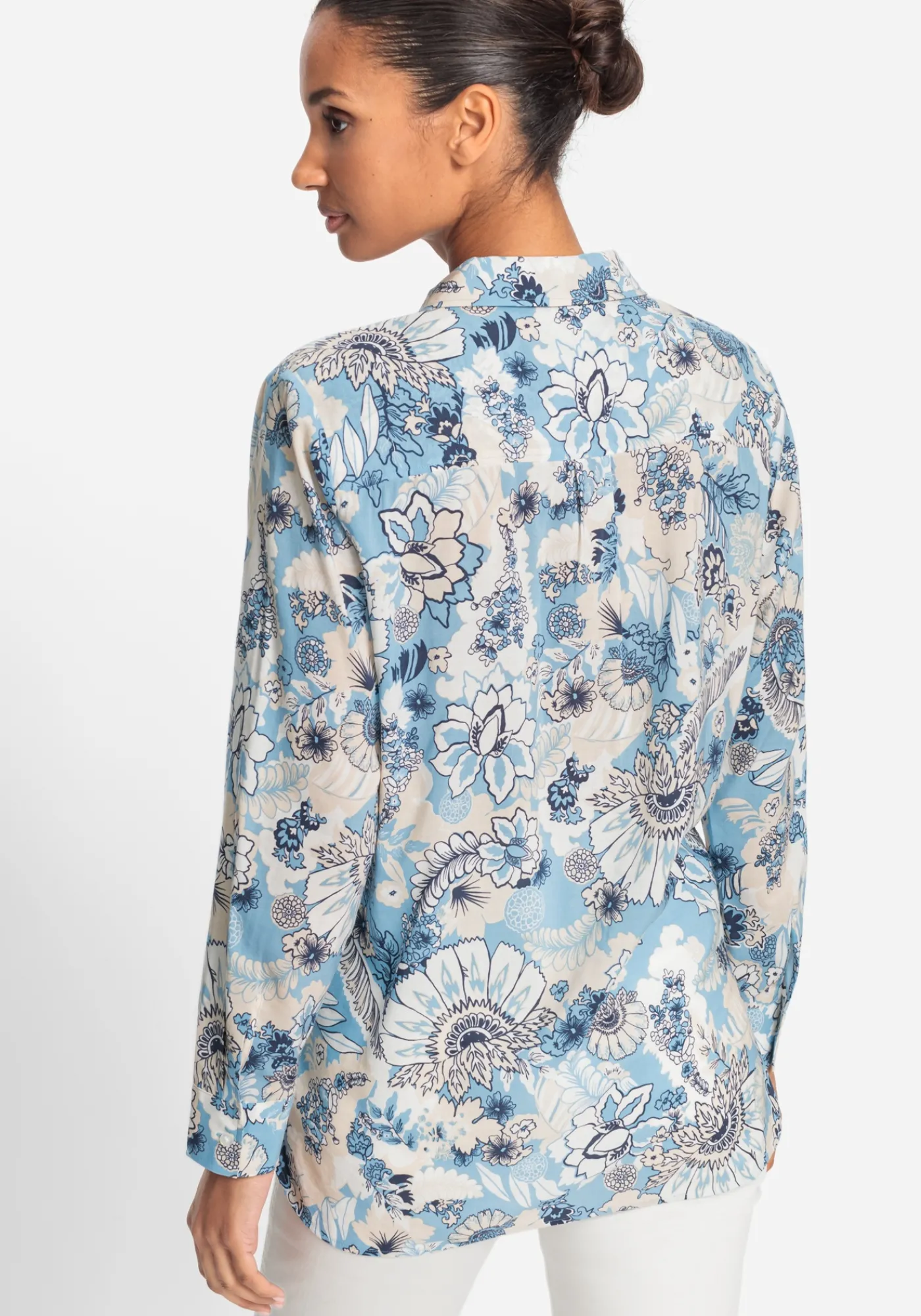 Bluse mit durchgehender Knopfleiste