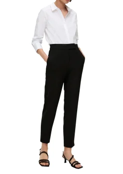 Bluse mit Ziernähten