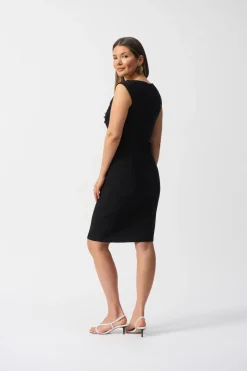 Etuikleid mit Jacquard-Muster und geometrischem Print