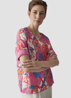 Farbenfrohes T-Shirt mit floralem Print