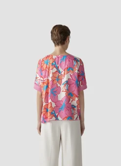 Farbenfrohes T-Shirt mit floralem Print