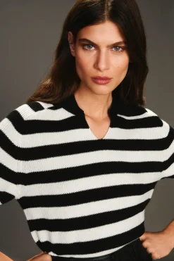 Gestreifter Strickpullover
