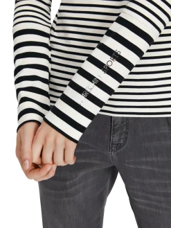 Gestreiftes Shirt