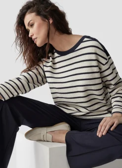 Gestreiftes Sweatshirt mit Details an Schulter und Ärmel