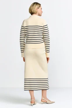 Gestreifte Strickjacke