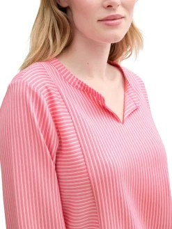 Gestreifte T-Shirt-Bluse
