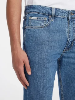 G16 Mid Waist Straight Jeans