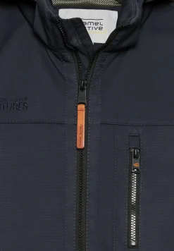 Jacke mit Kapuze