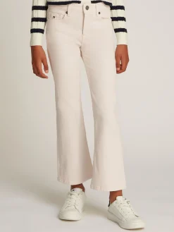 Jeans mit ausgestelltem Bein
