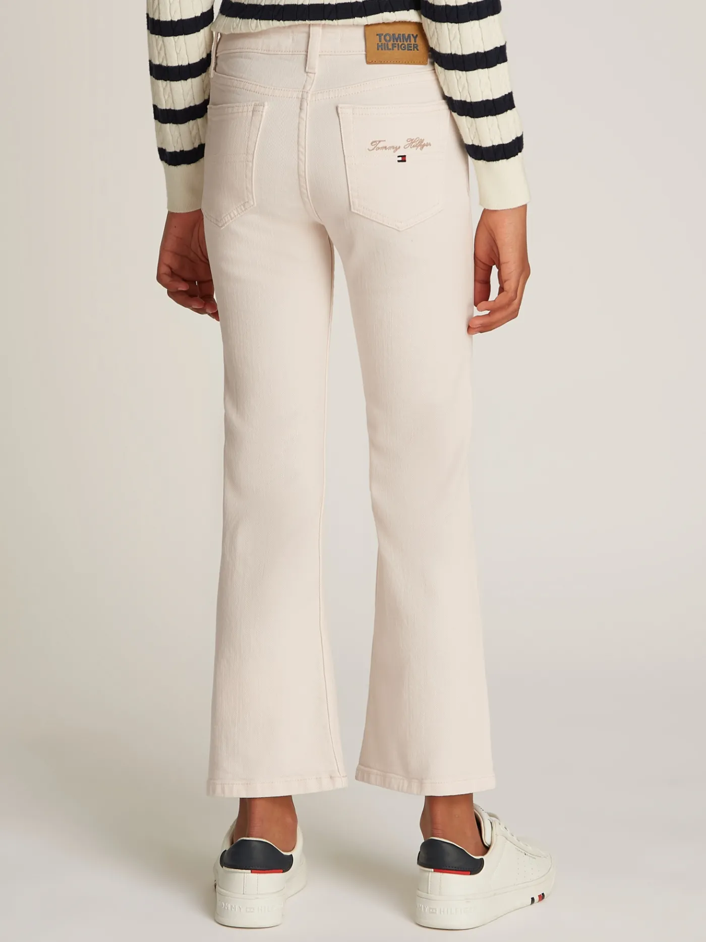 Jeans mit ausgestelltem Bein