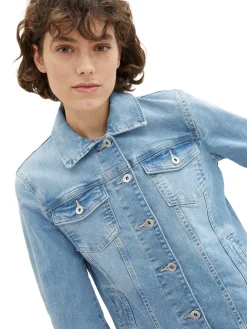Jeansjacke mit recycelter Baumwolle