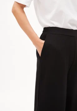 Jerseyhose aus LENZING™ ECOVERO™ Viskose Mix HIMAARI