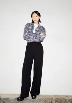 Jerseyhose aus LENZING™ ECOVERO™ Viskose Mix HIMAARI