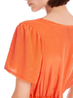 Kleid mit Knittereffekt