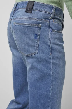 M5 Jeans