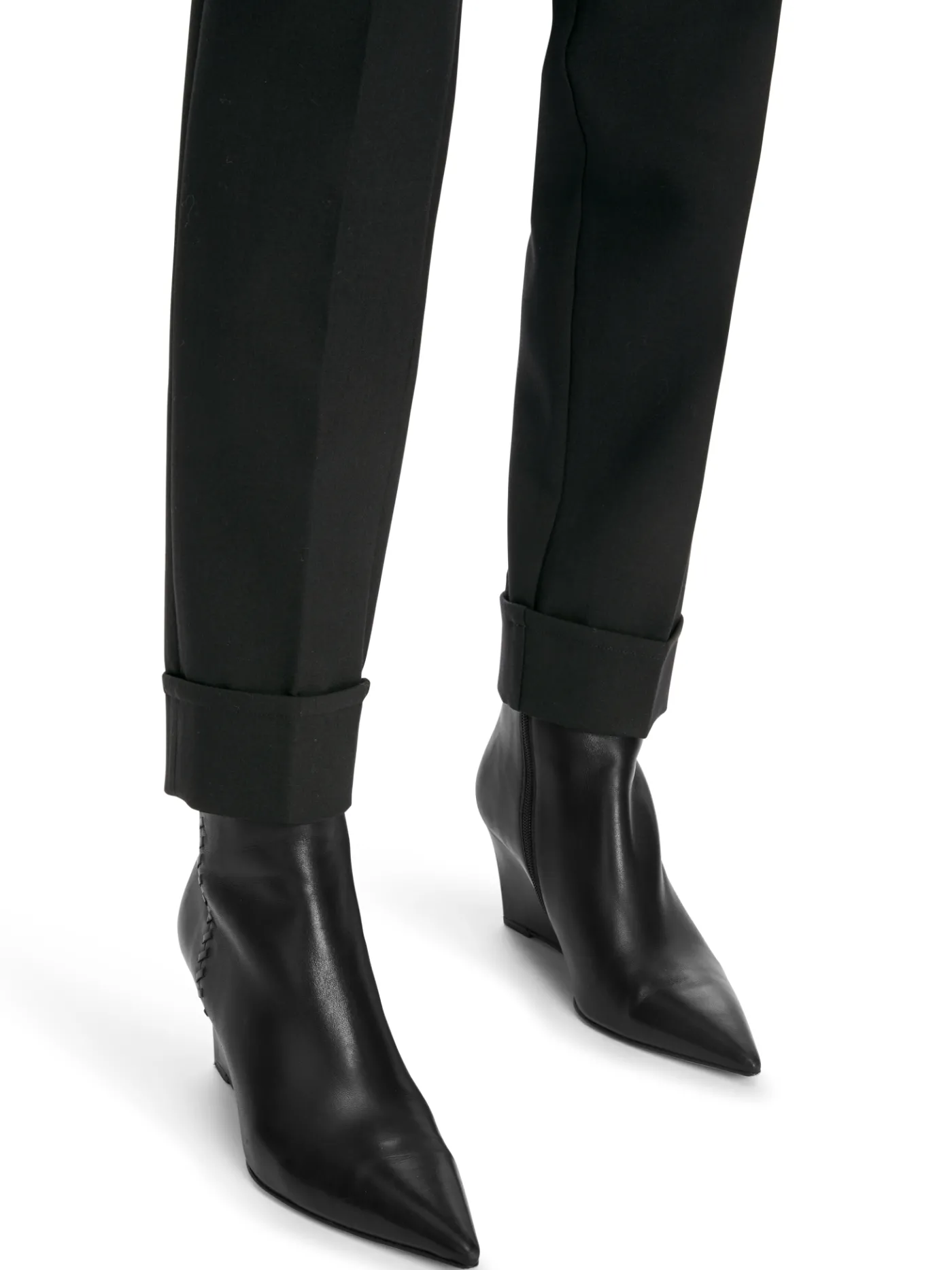 Modell FUSHUN - Hose mit Bügelfalte