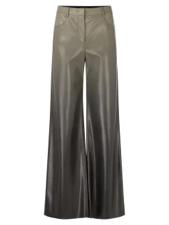 Modell WARRI in Fun-Leather