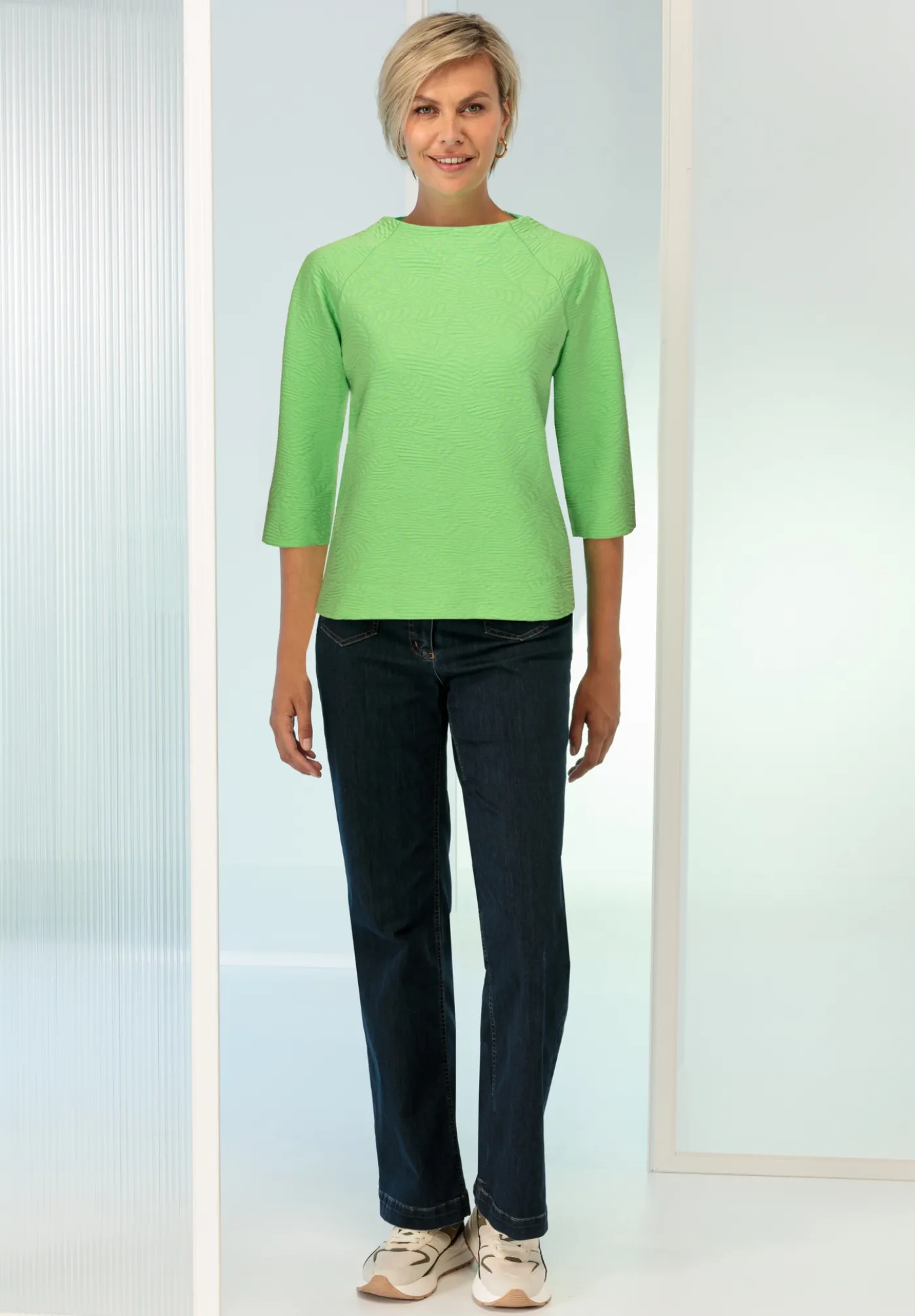 Modernes Rundhalsshirt mit 3/4 Arm
