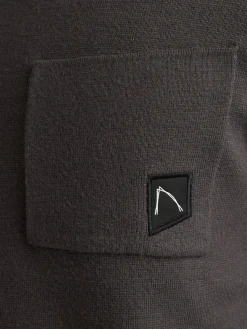 Oscar Round Pullover