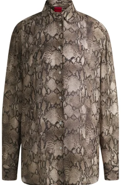 Oversized Bluse aus Crêpe de Chine mit Python-Print