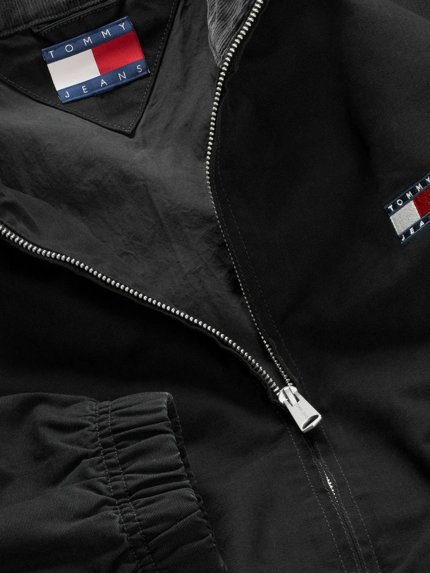 Reißverschlussjacke mit Trichterkragen