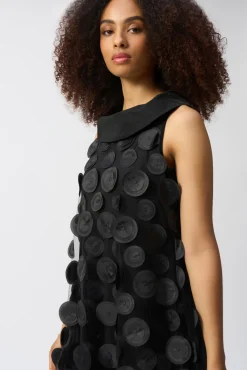 Ärmelloses Trapezkleid mit Punkten in 3D-Optik
