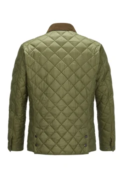 Steppjacke mit leicht tailliertem Schnitt