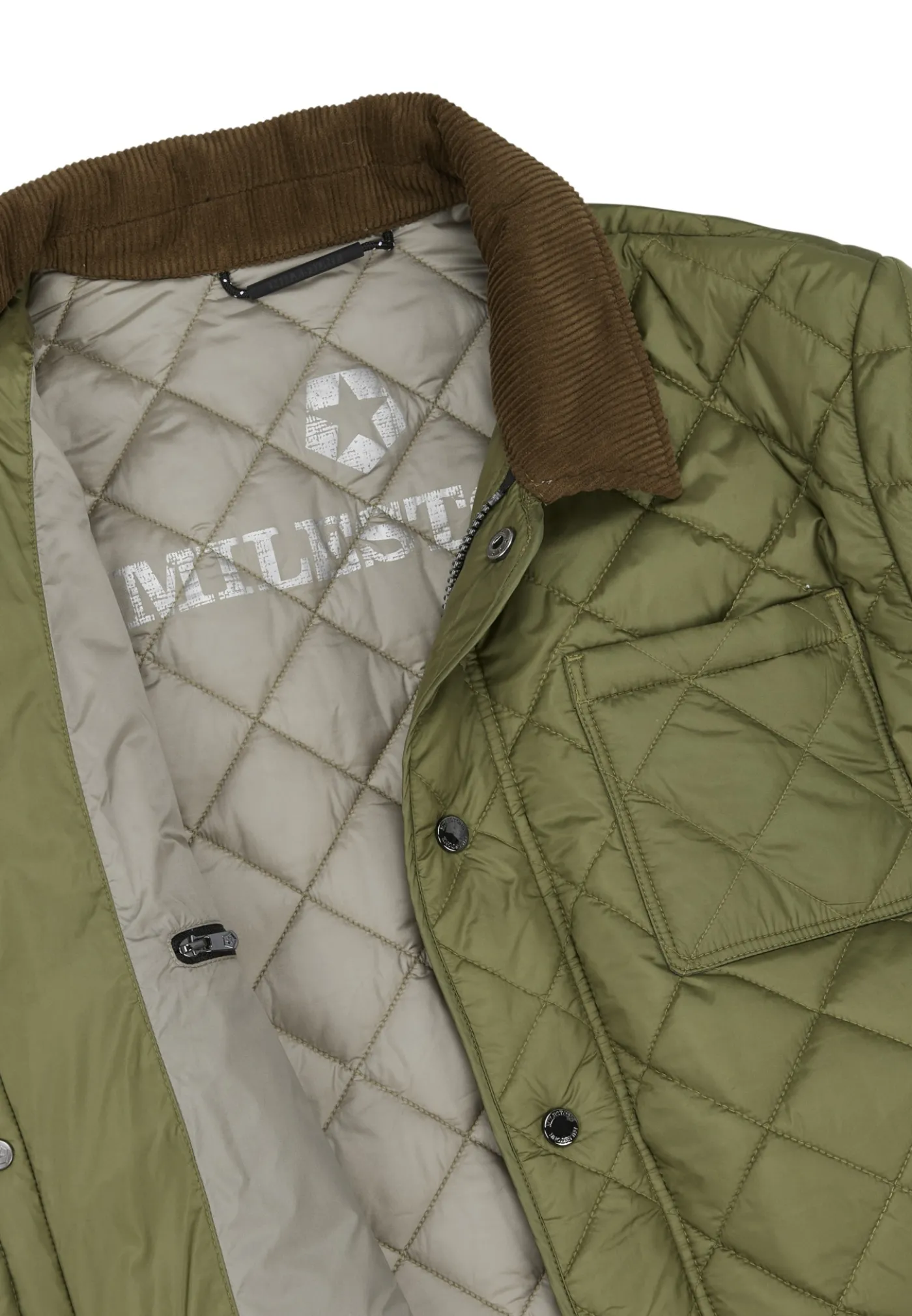 Steppjacke mit leicht tailliertem Schnitt