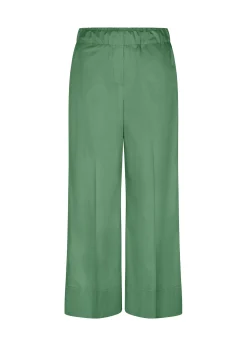 Stoffhose mit Bügelfalte