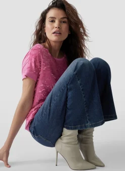 Stylisches T-Shirt mit Textur