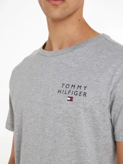 T-Shirt mit aufgesticktem Logo