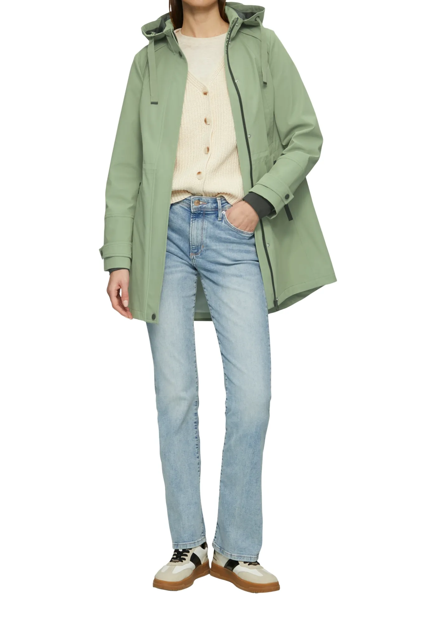 Wasserabweisende Jacke mit Kapuze